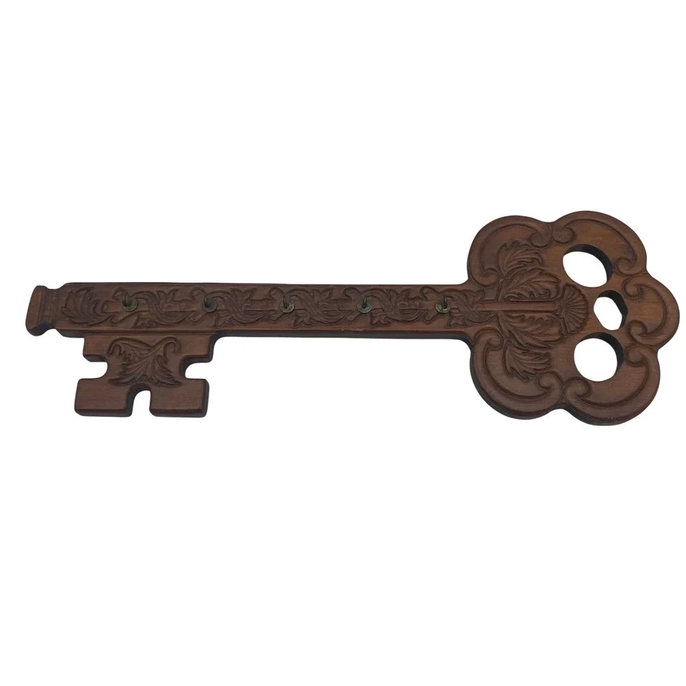 Vintage Carved Wood Skeleton Key Wall Decor 19 Inch 6 Hook Key Holder Rack Brown